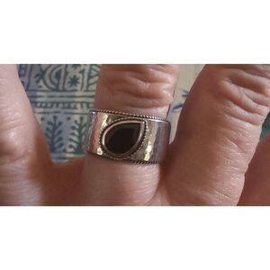 NEW~OR PAZ Wide Hammered & Beaded Pear Black Spinel Band Ring~925SS~Sz 8